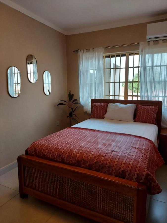Cole Street Guesthouse Freetown Bagian luar foto