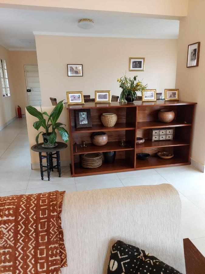Cole Street Guesthouse Freetown Bagian luar foto